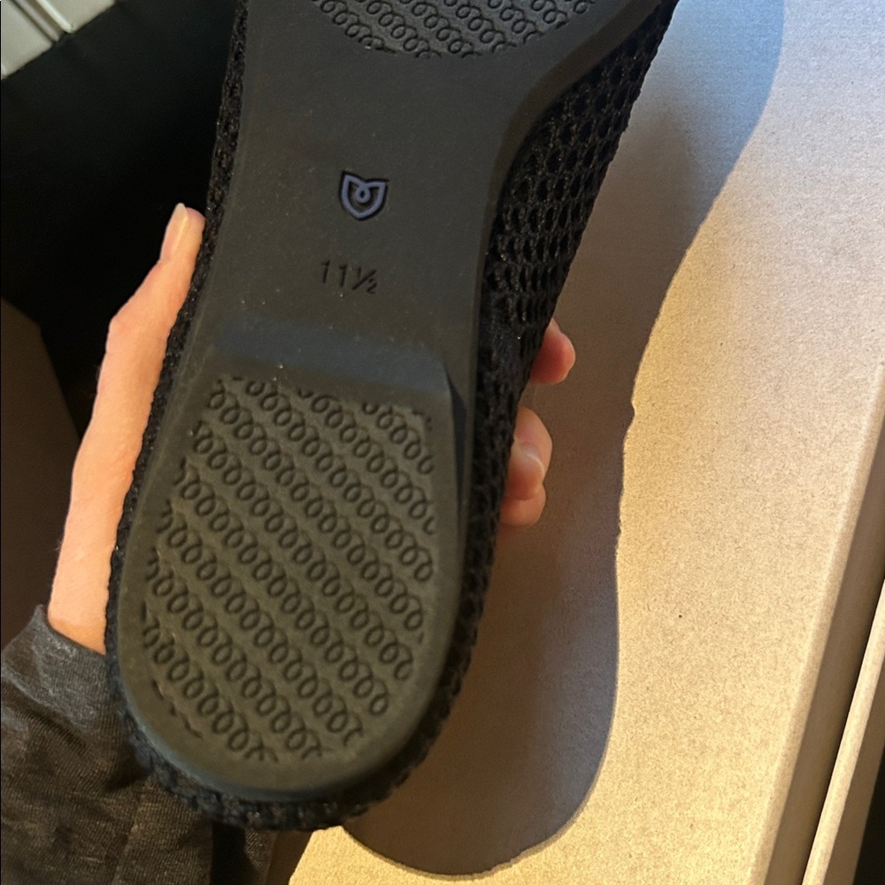 NIB Rothy's the ballet flat in noir mesh Black and Tan Flats size 11.5 - Picture 9 of 10